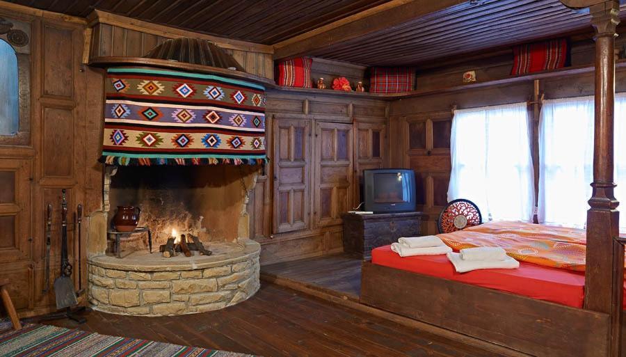 The House With The Vine Guest House Zheravna Bagian luar foto