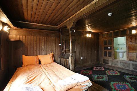 The House With The Vine Guest House Zheravna Bagian luar foto